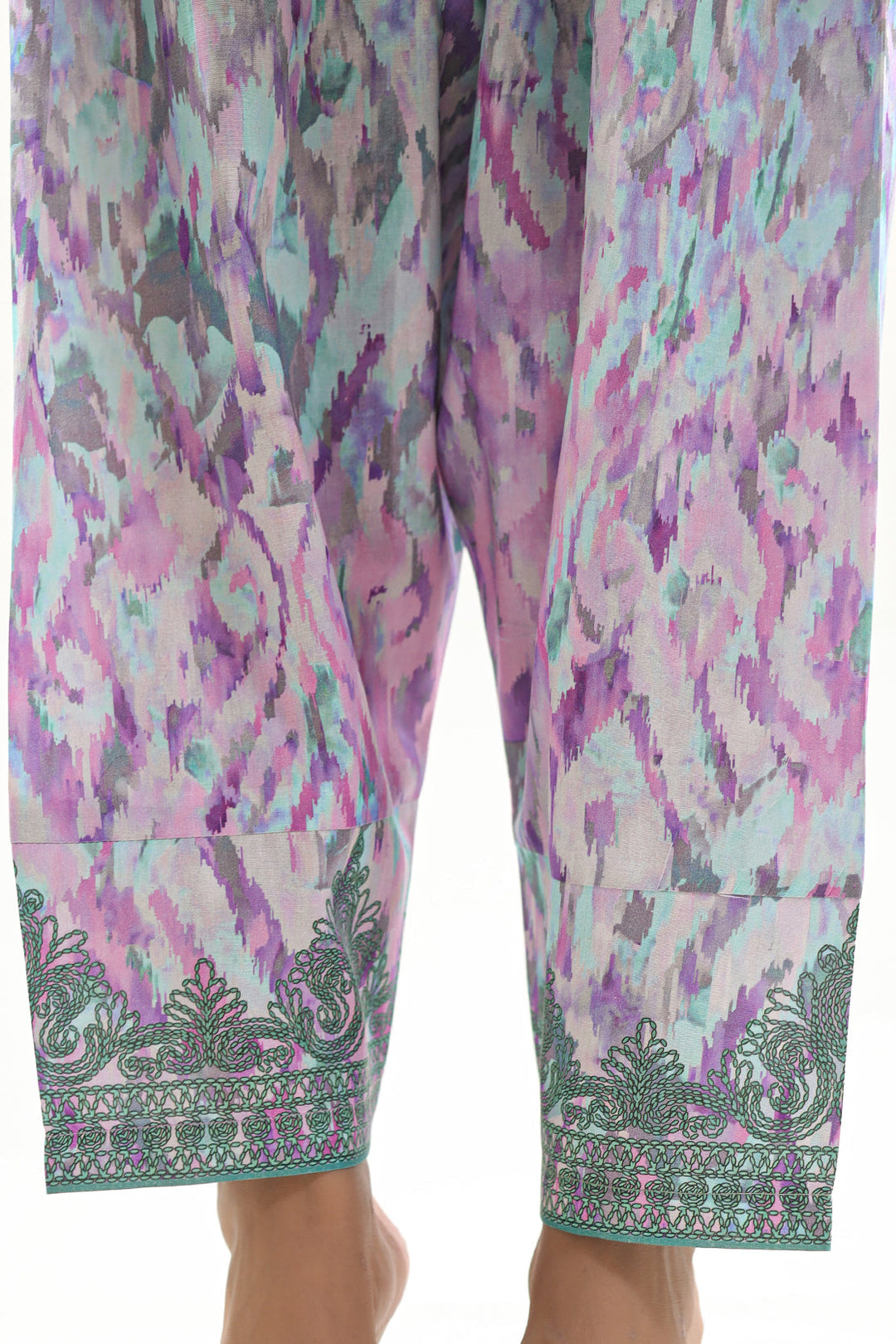 Unstitched Printed Lawn 2 Piece (Shirt/Trouser)
