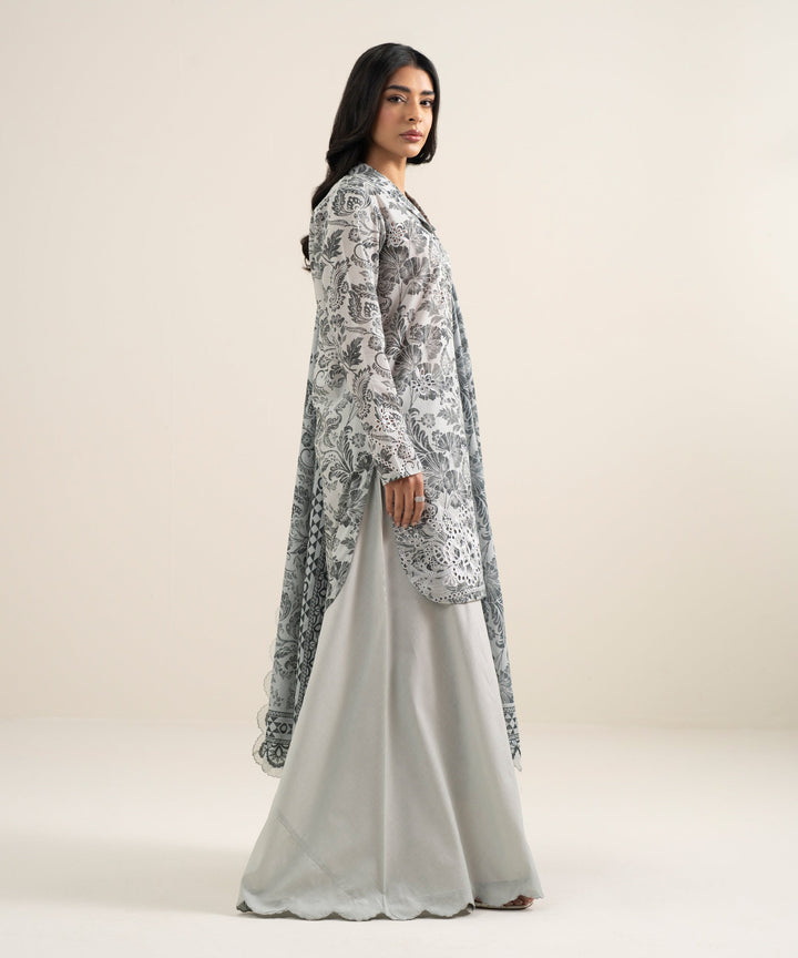3 Piece - Embroidered Lawn Suit