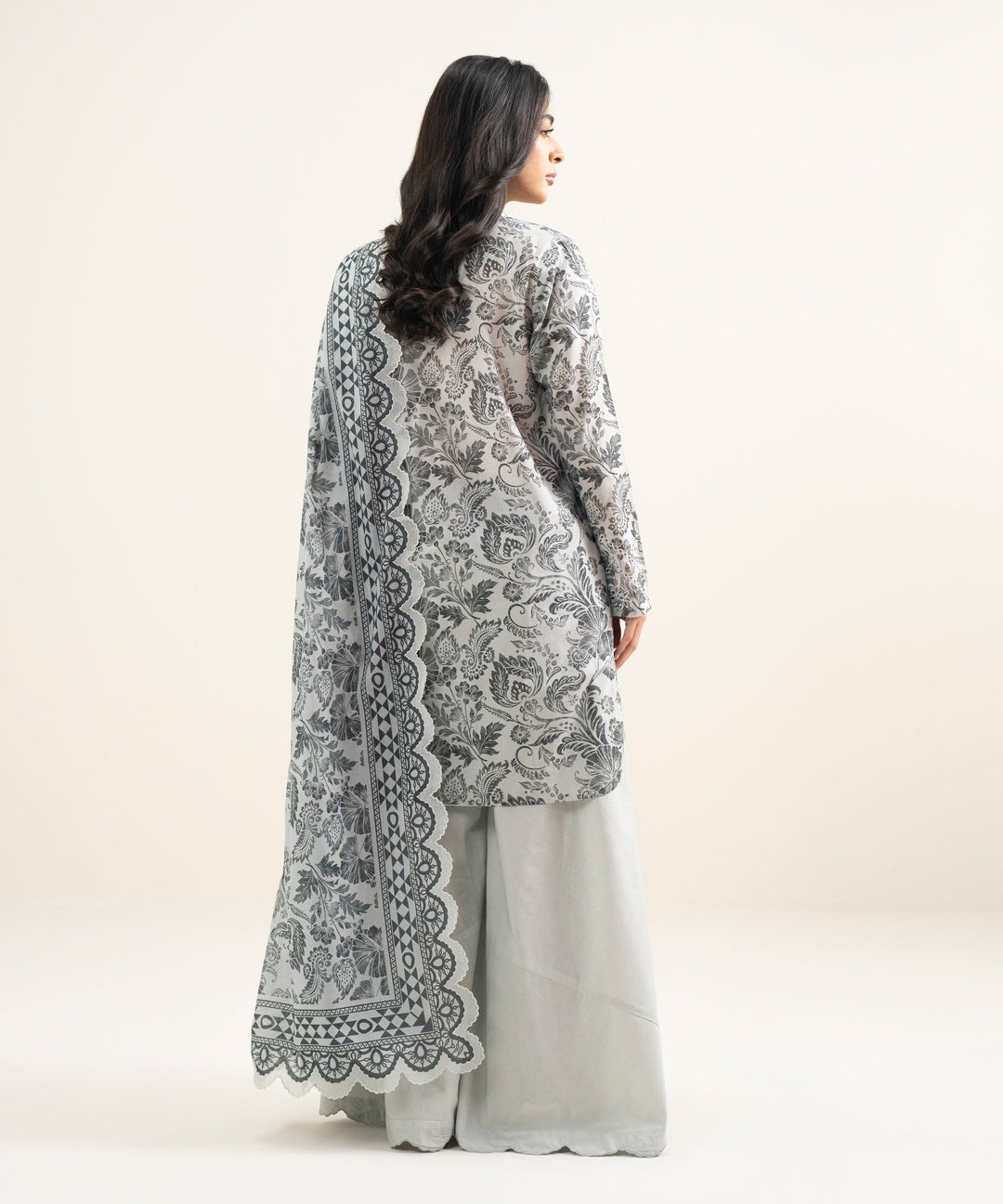 3 Piece - Embroidered Lawn Suit