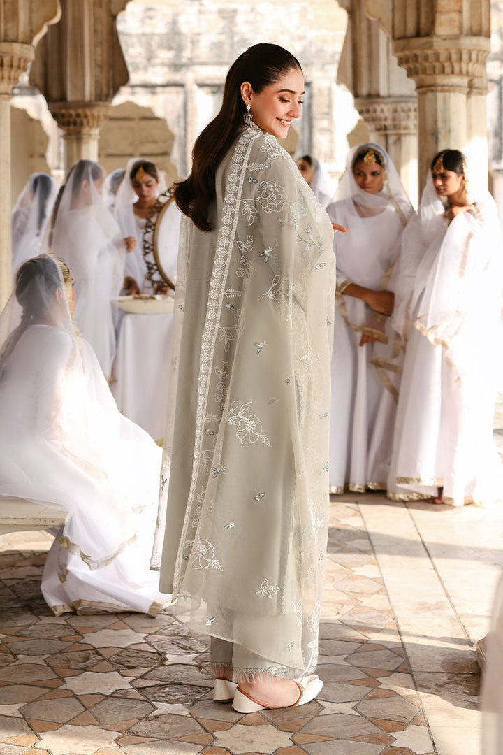 3PC EMBROIDERED LAWN SUIT