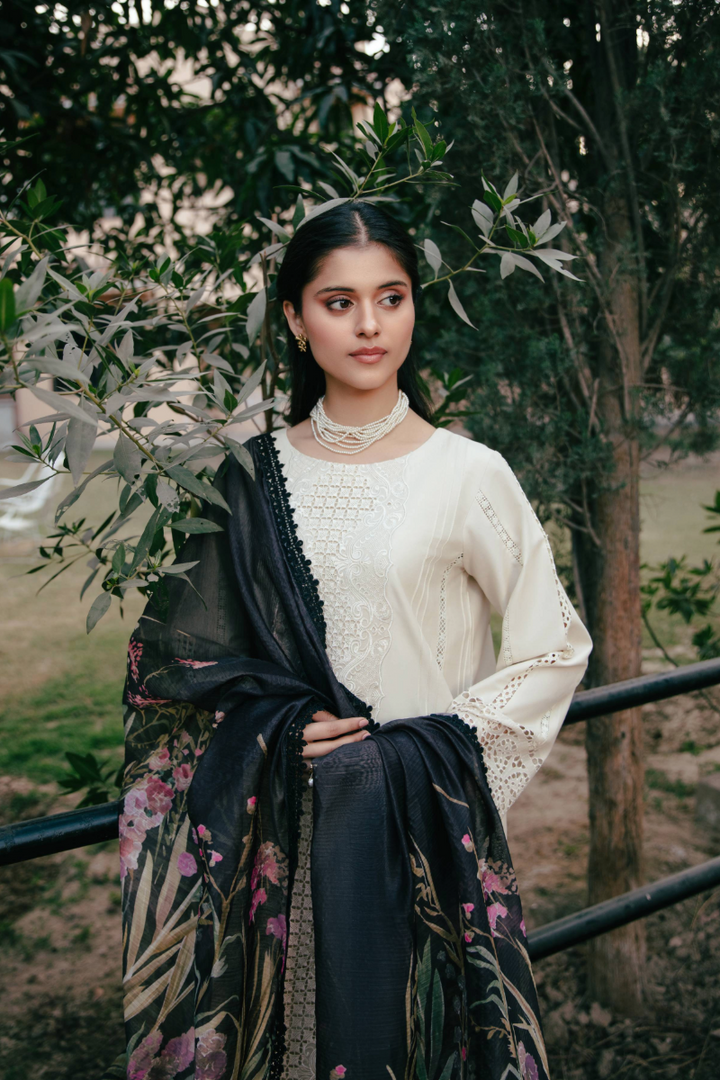 Vintage flora Lawn