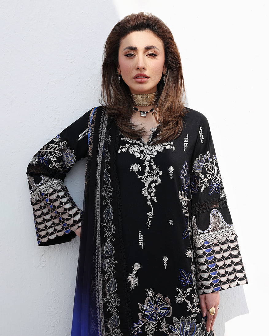 Floral Reveire | Luxury Lawn