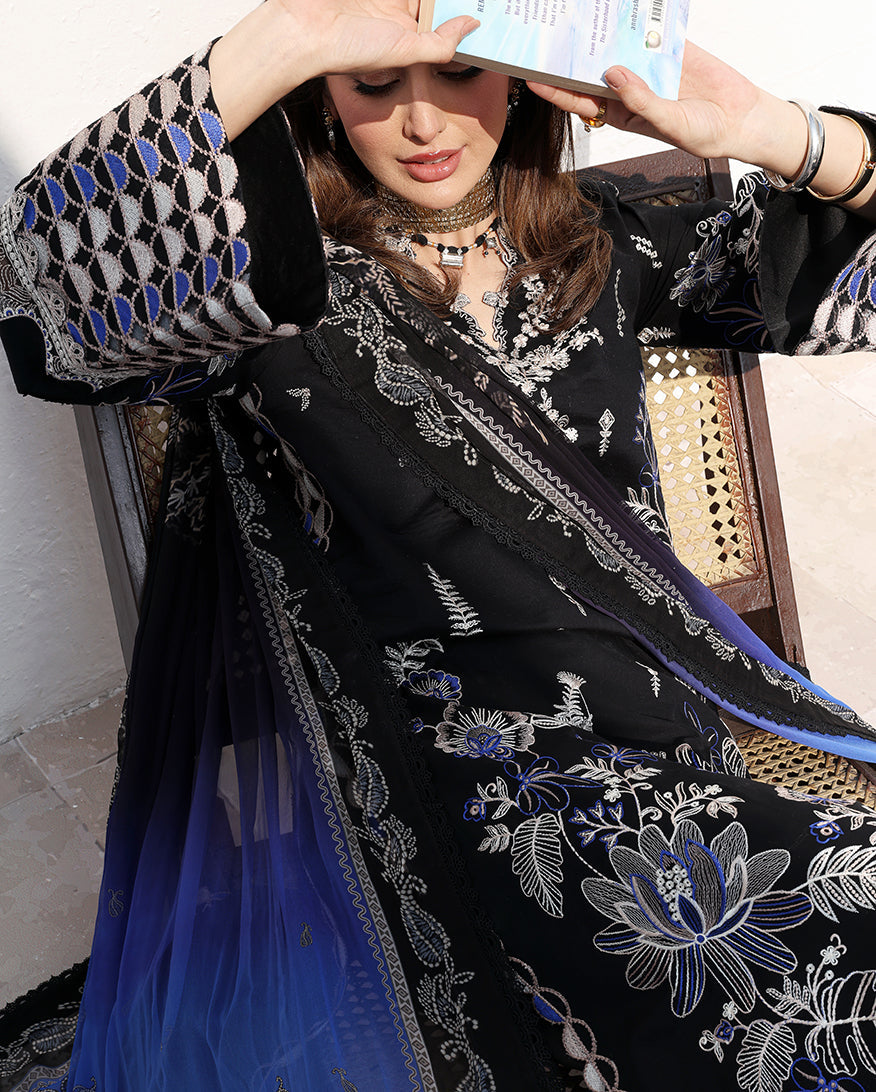 Floral Reveire | Luxury Lawn
