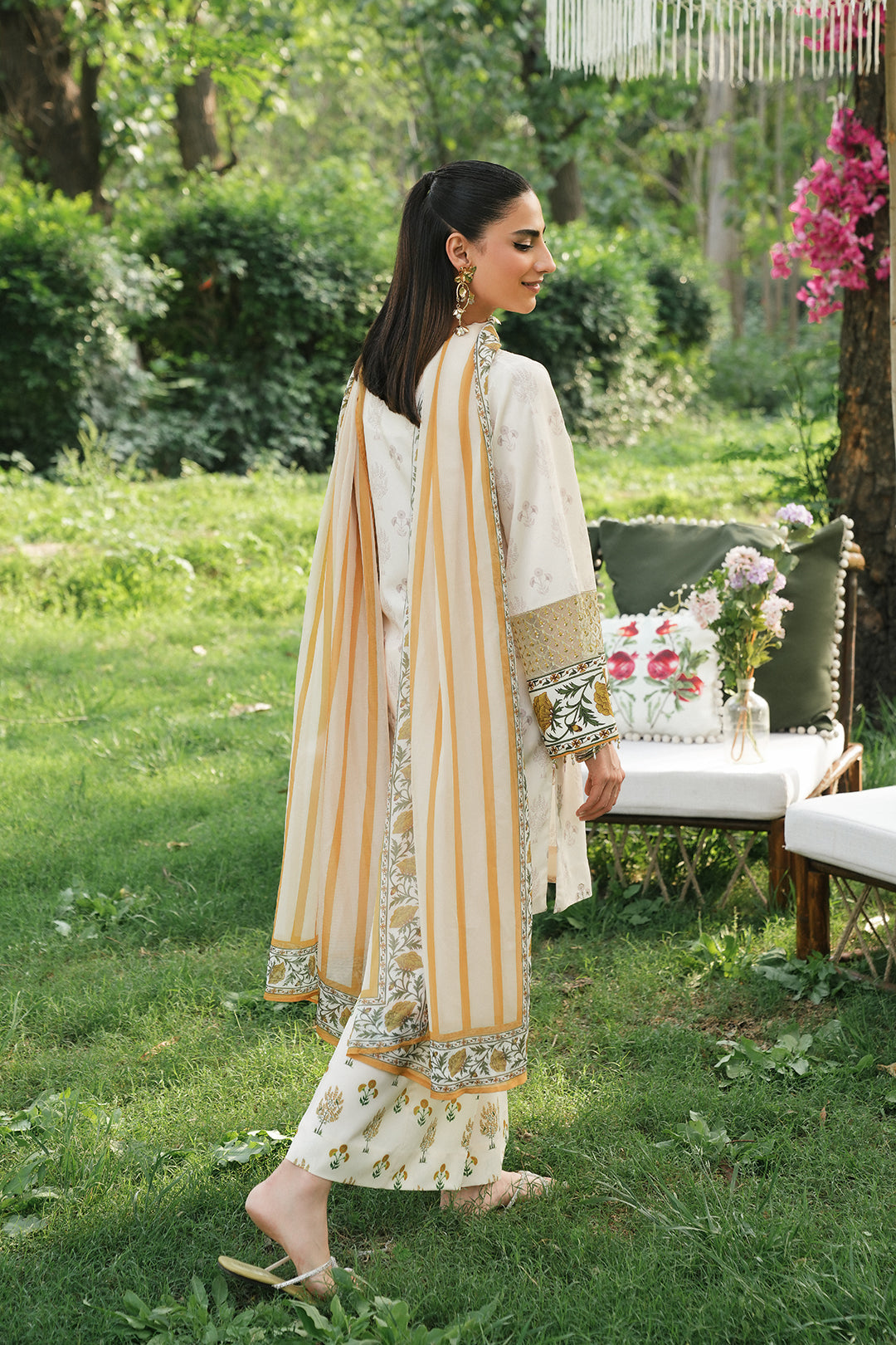 SUZIL TOP WITH DUPATTA AND PANT