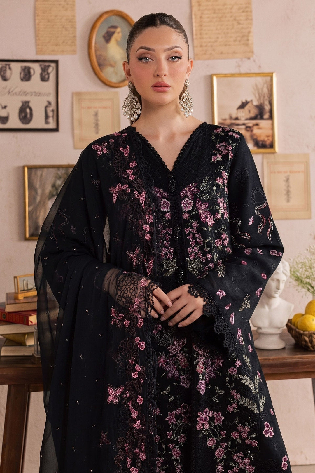 Exclusive Unstitched Karandi 3 piece