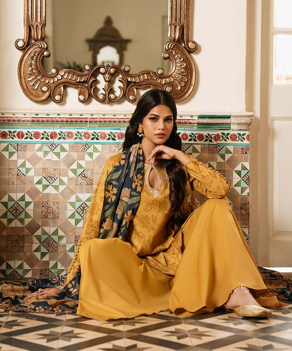 2 PIECE EMBROIDERED LAWN SUIT