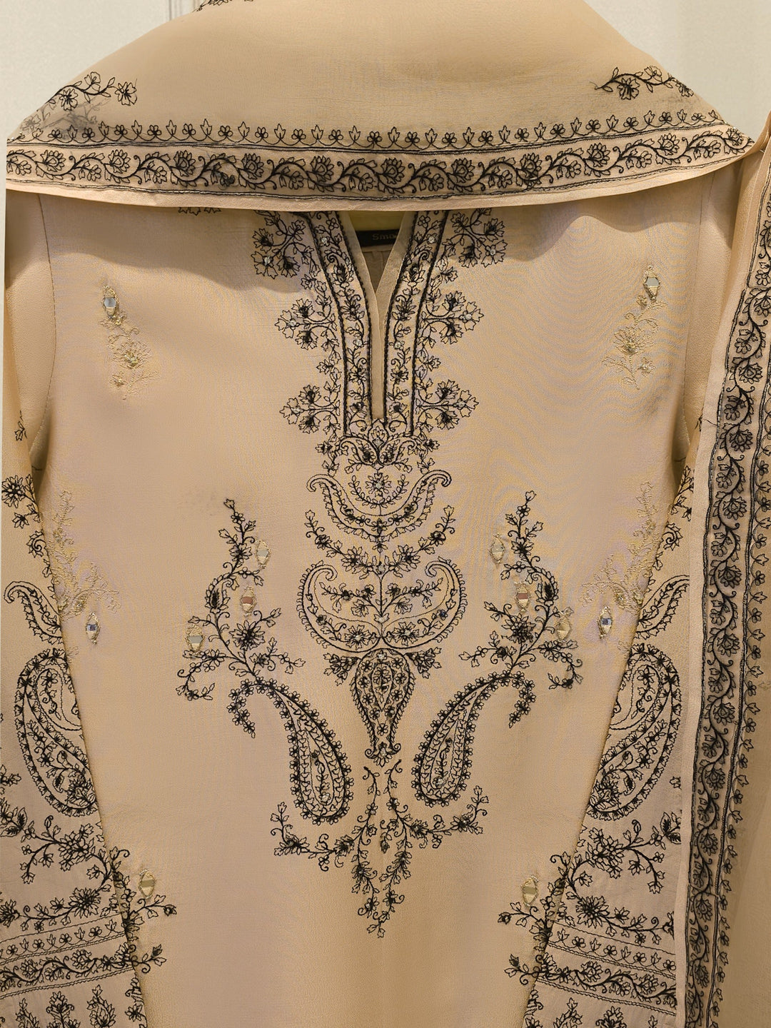 3 Piece- Pure Sheesha Silk Embroidered Suit