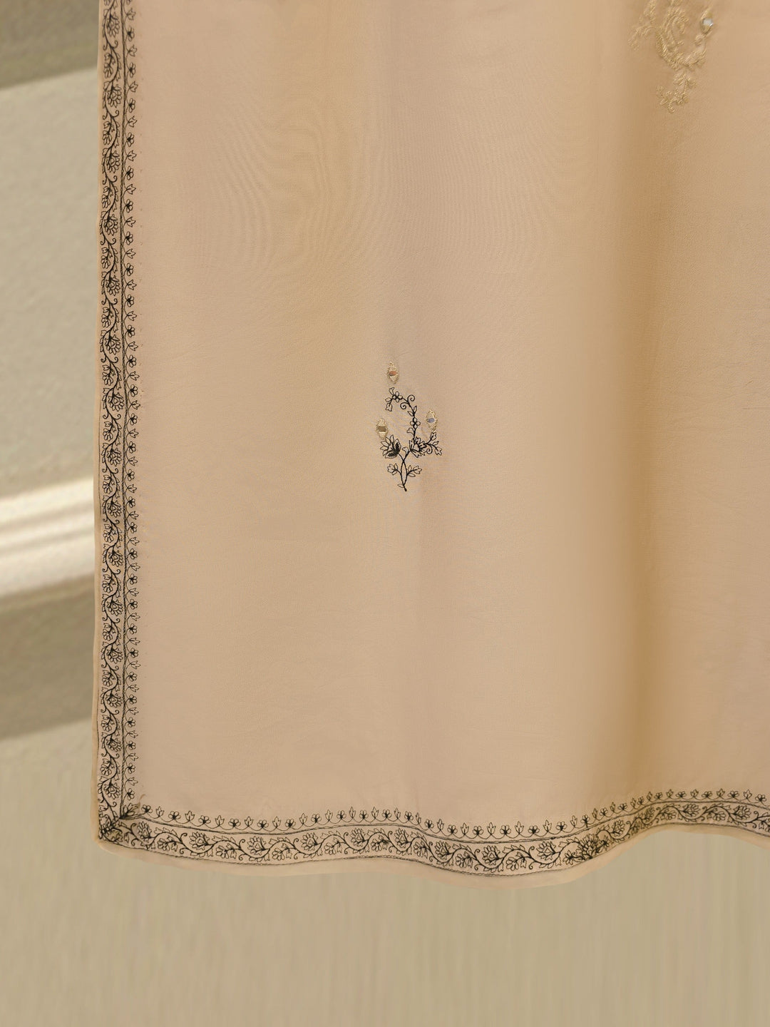 3 Piece- Pure Sheesha Silk Embroidered Suit