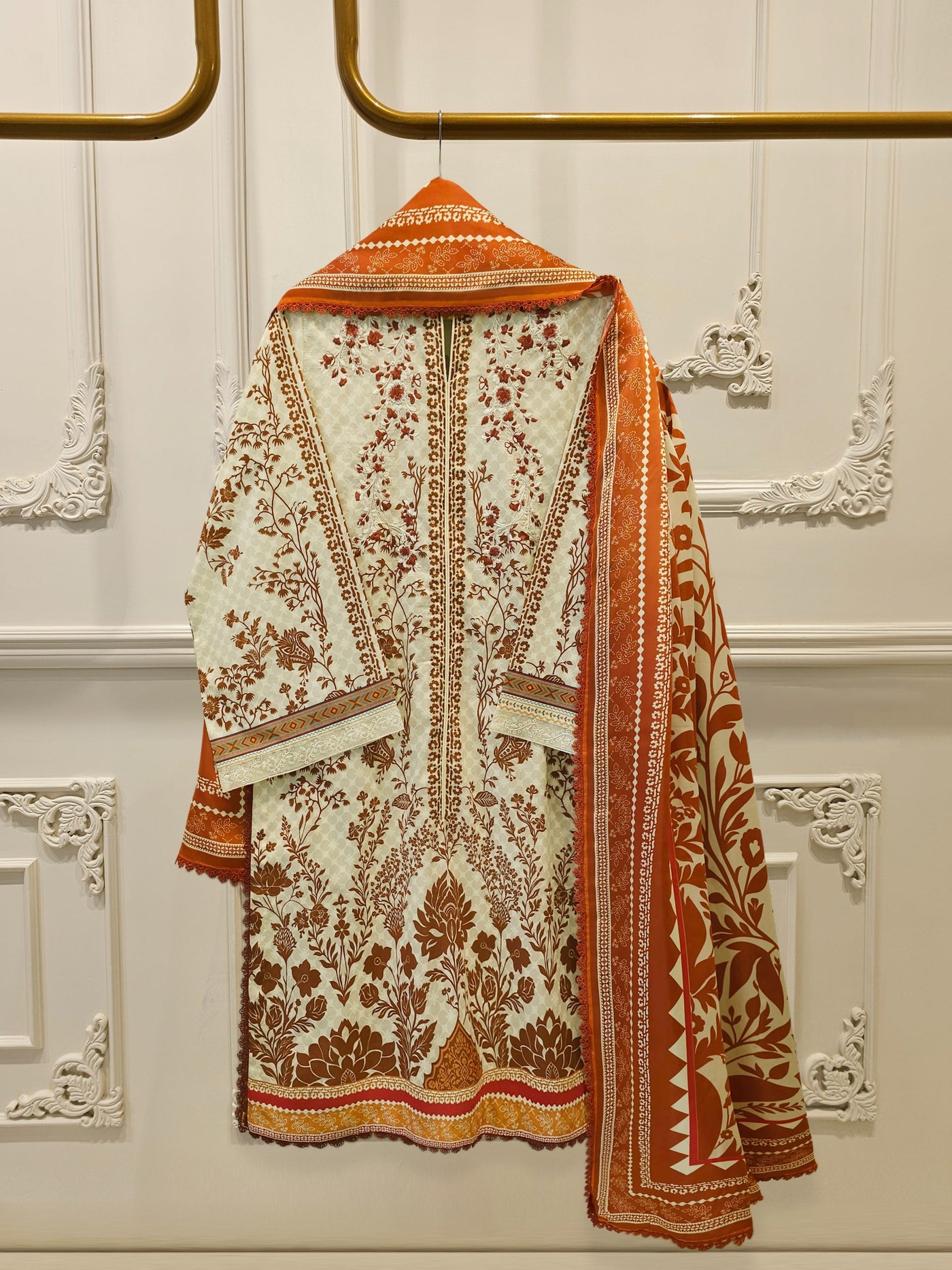 3 Piece - Embroidered Lawn Suit