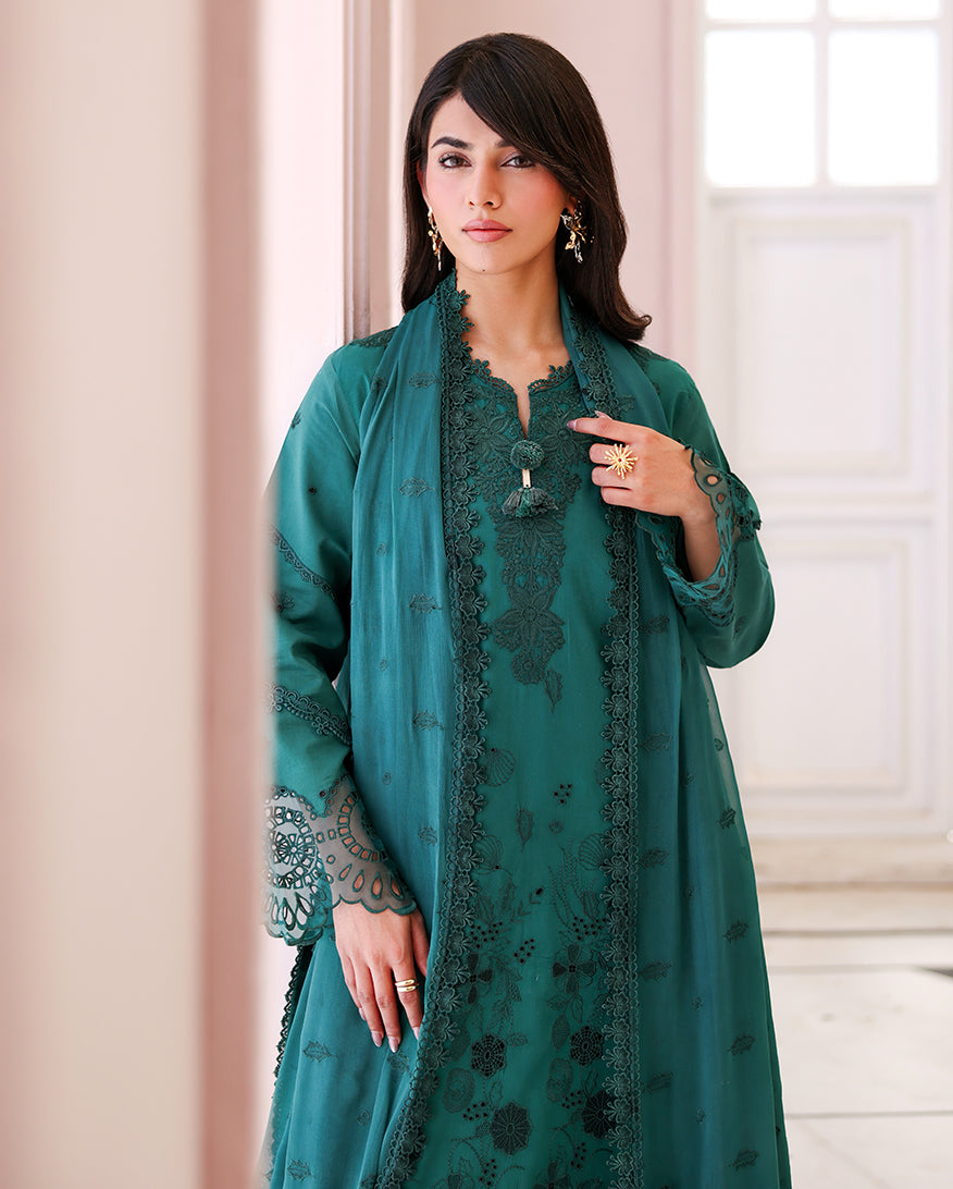 Veil Of Summer | Chikankari Edit
