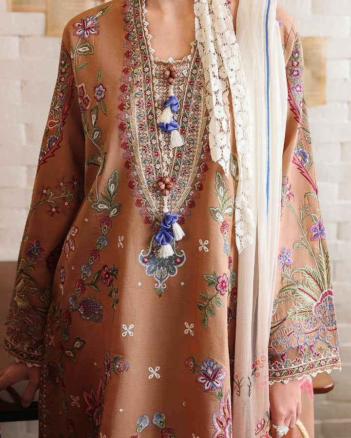 hemline the secret garden Lawn