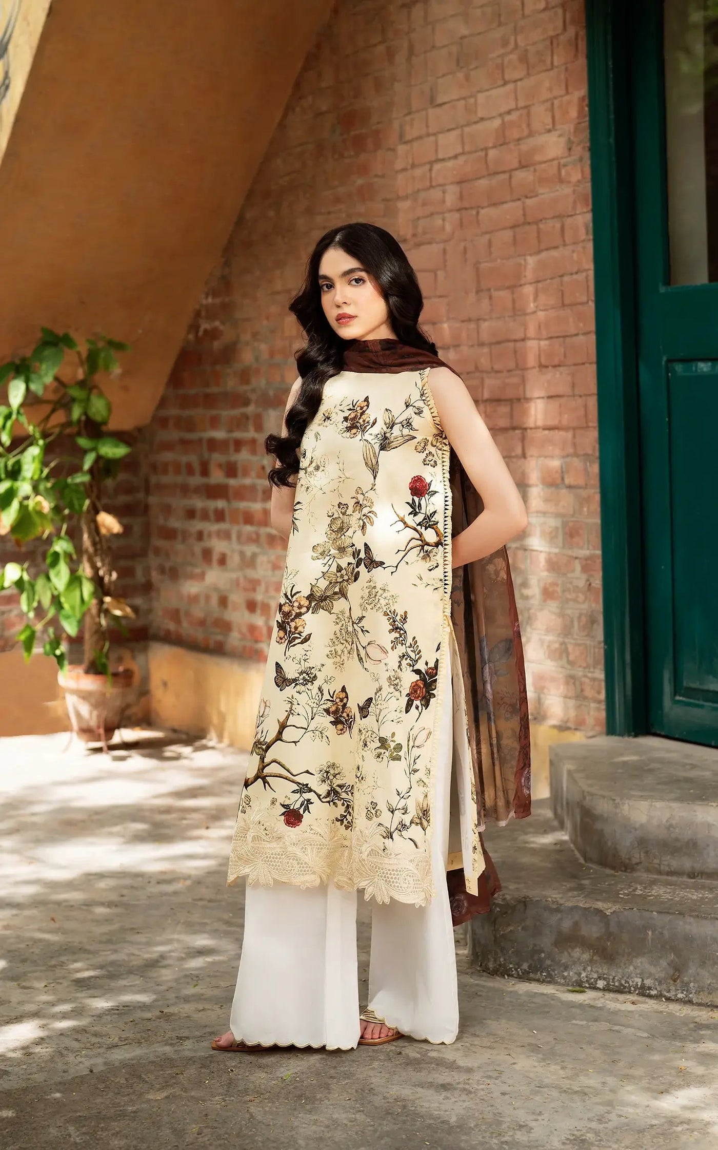 Asifa Summer Lawn