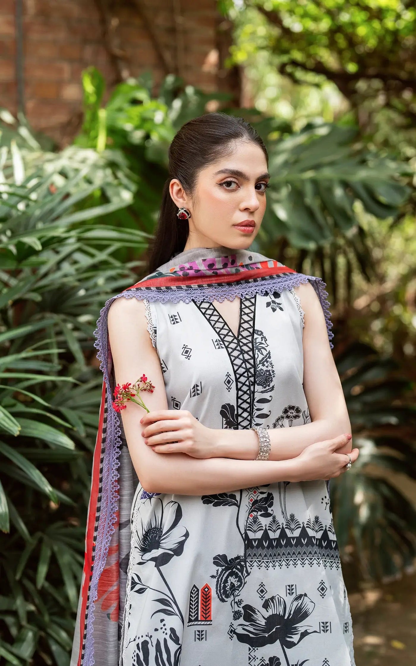 Asifa Summer Lawn