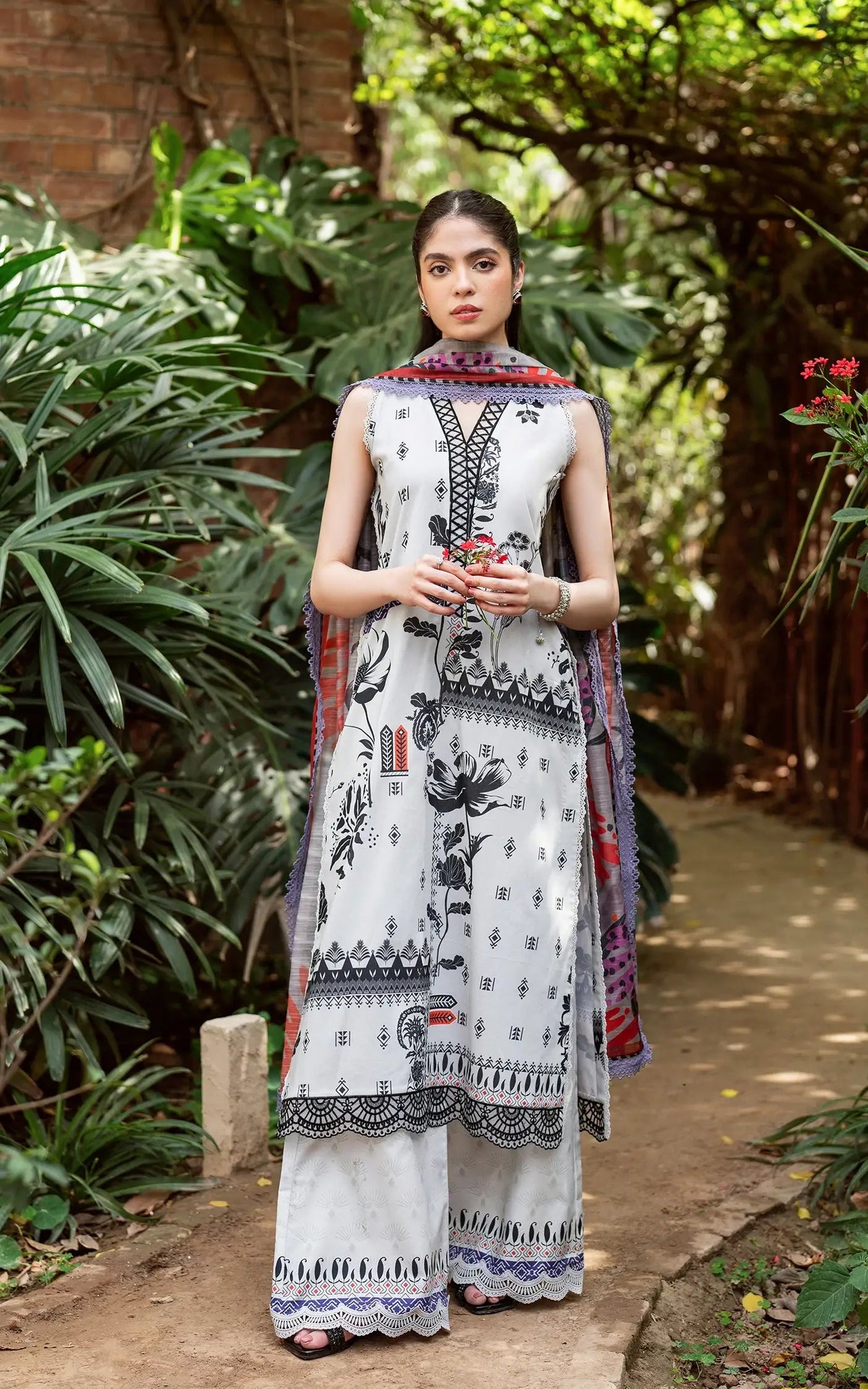 Asifa Summer Lawn