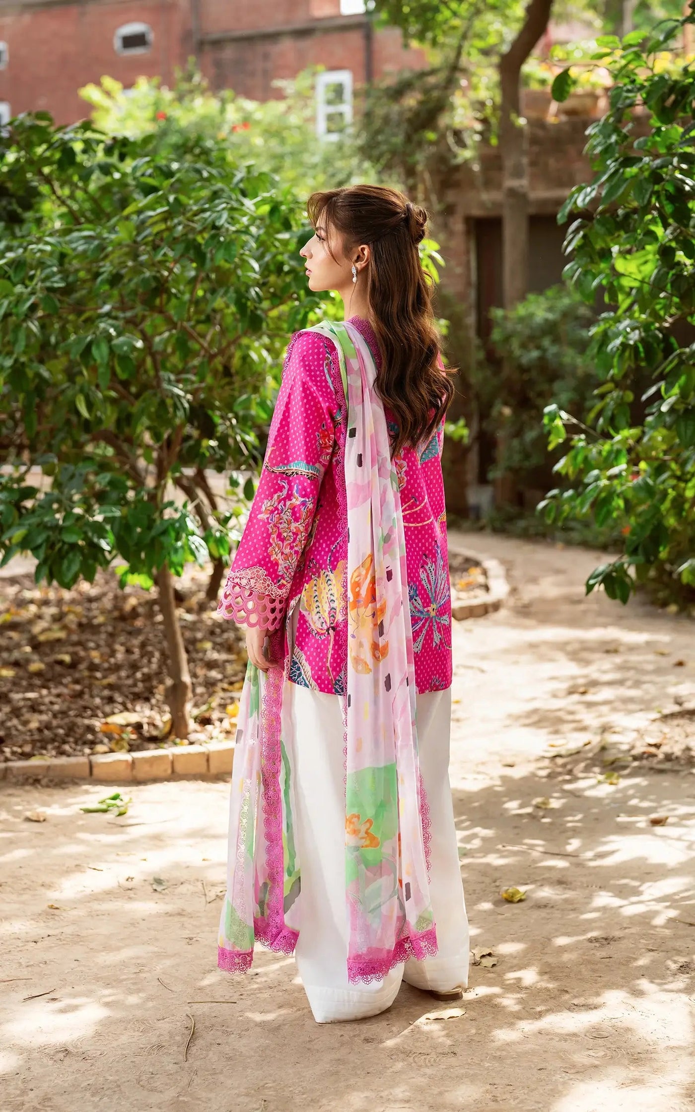 Asifa Summer Lawn