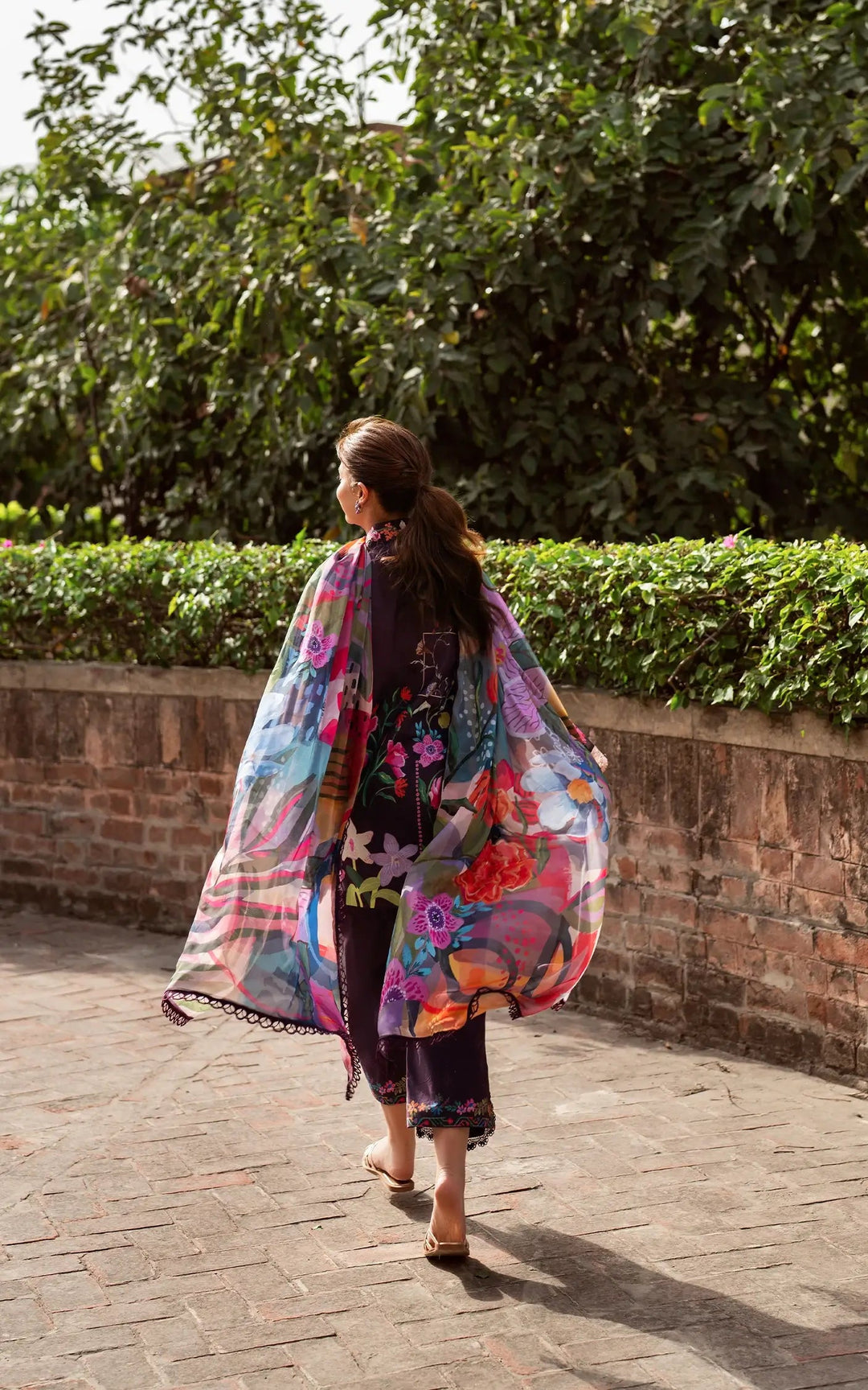 Asifa Summer Lawn