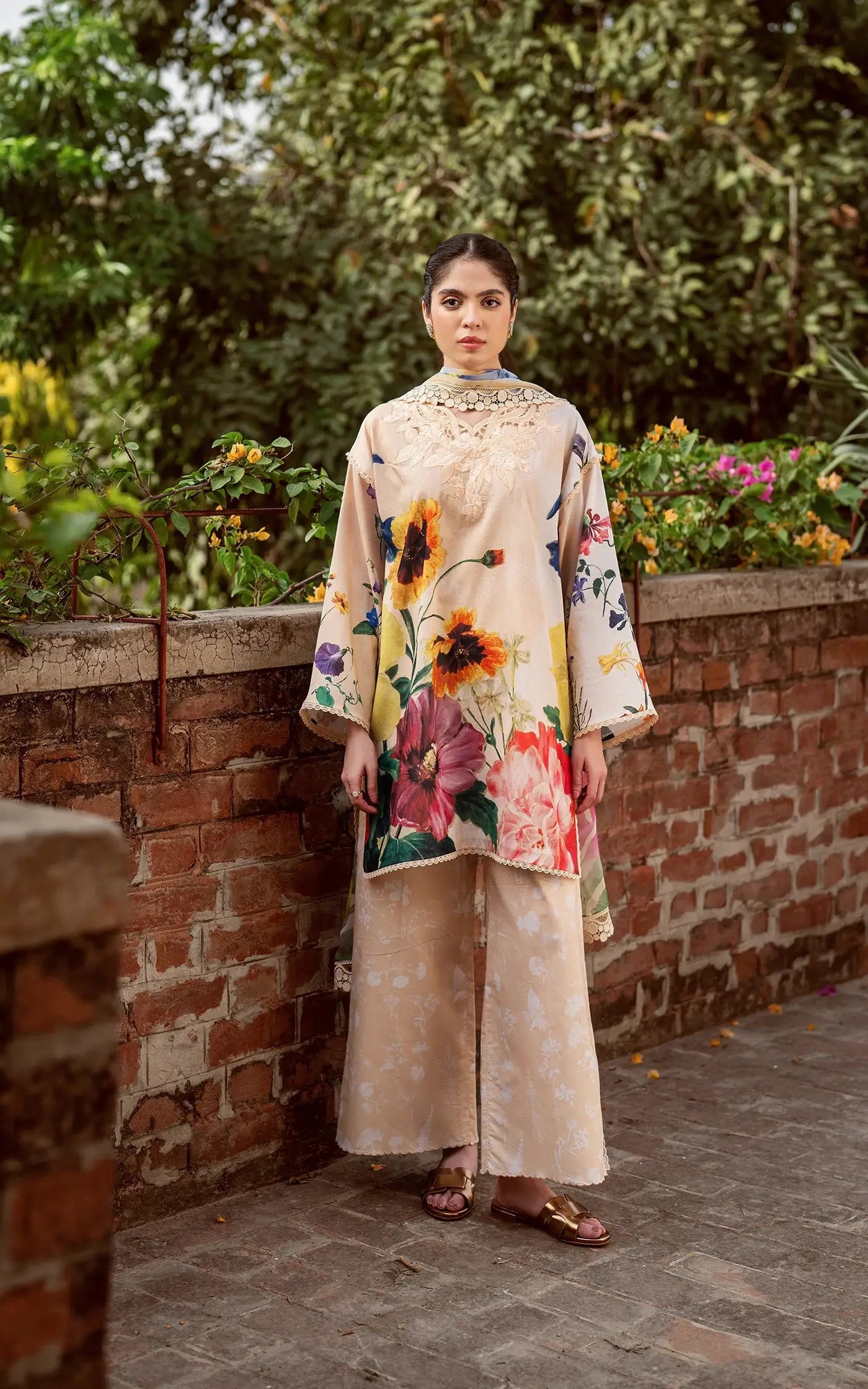 Asifa Summer Lawn