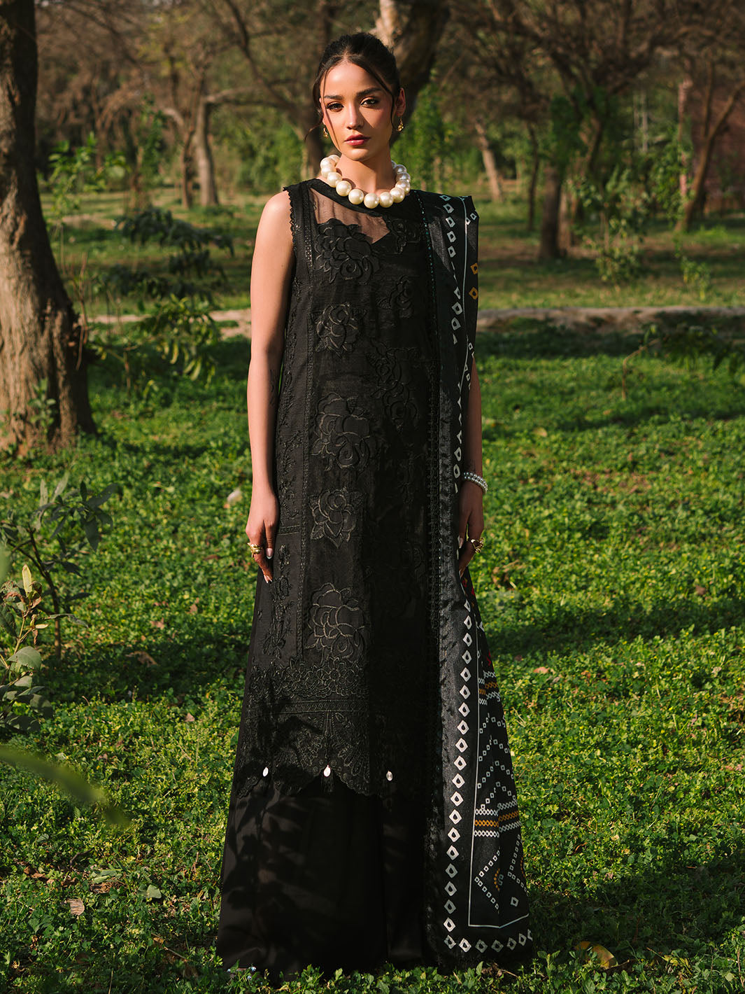 Dahlia Luxury Lawn