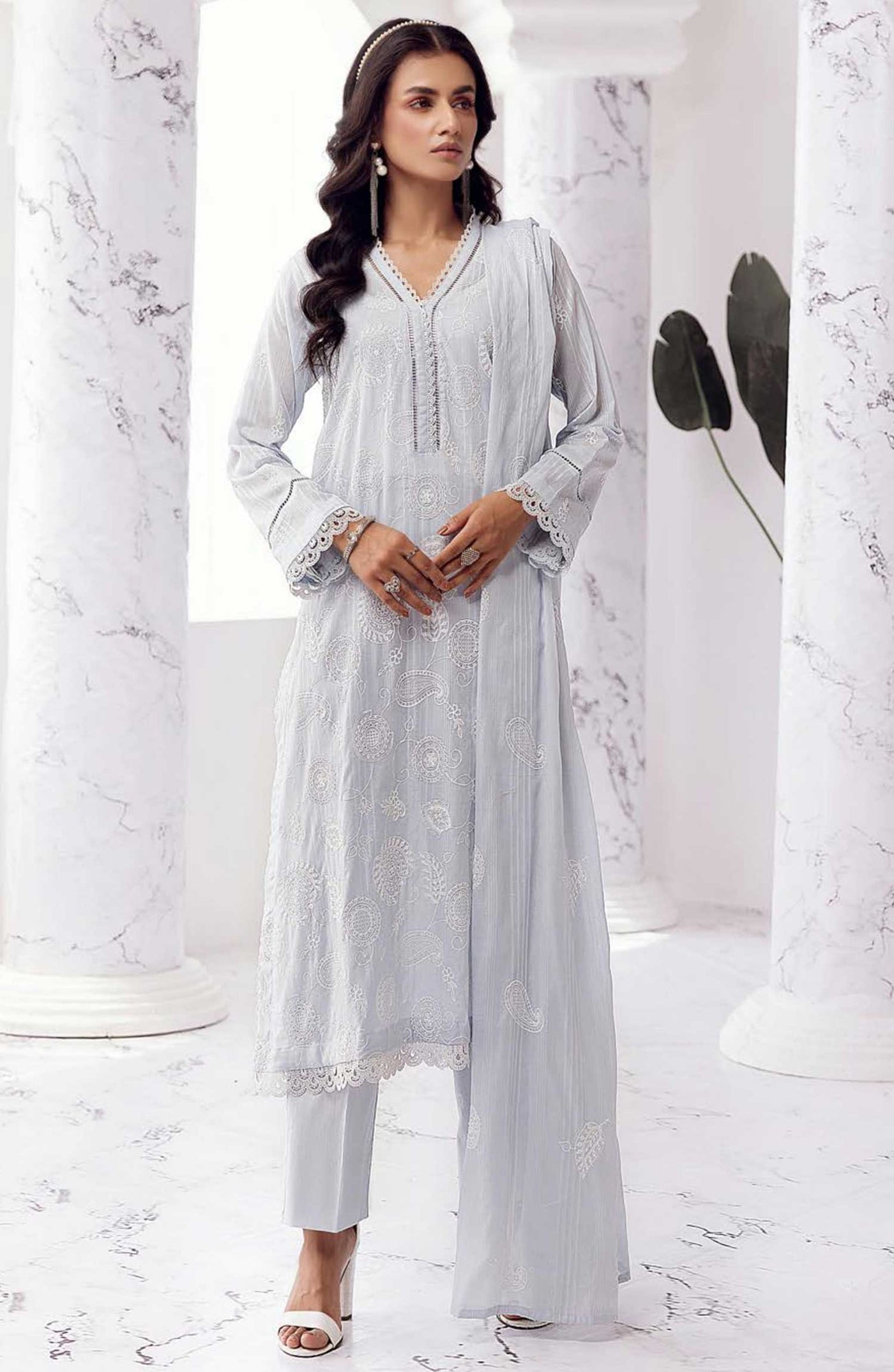 Arzoo Embroidered Slub Lawn