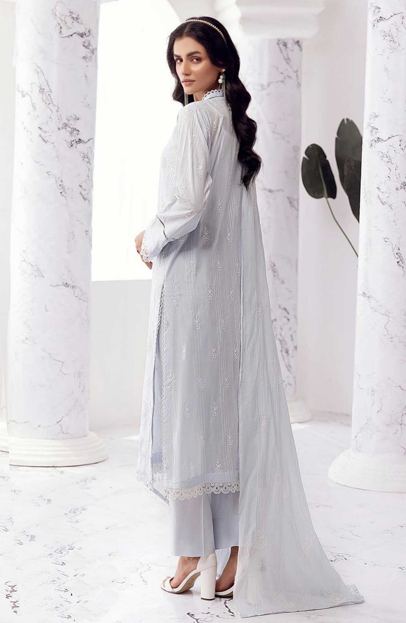 Arzoo Embroidered Slub Lawn