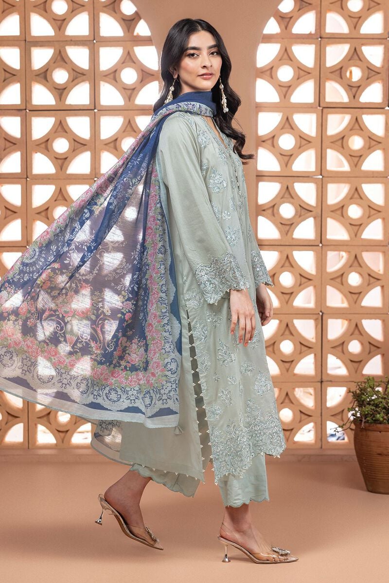 KHAADI ||  Embroidered Cambric Fabrics 3 Piece