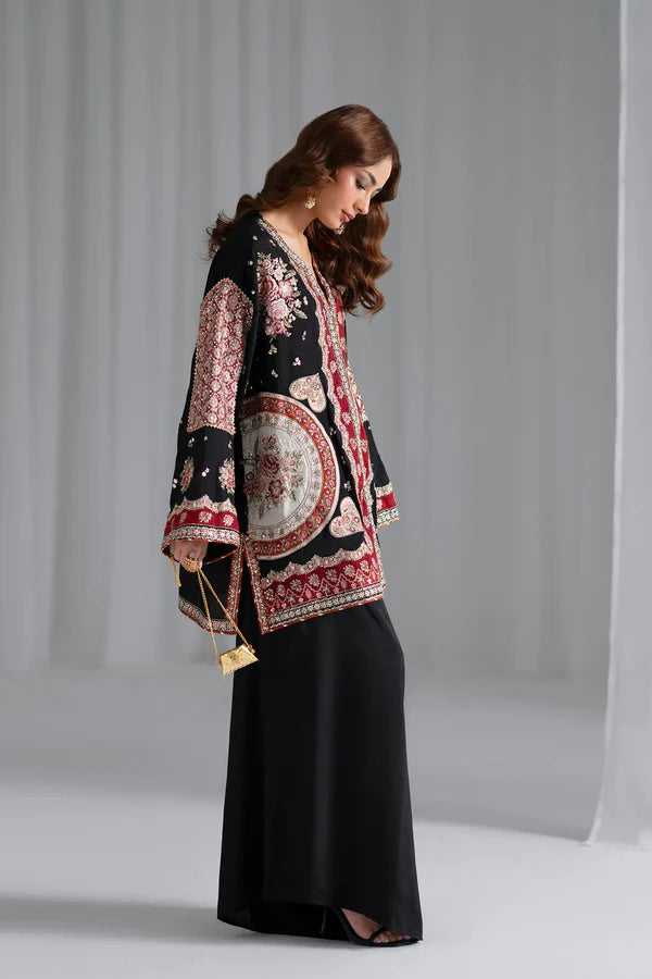 EMBROIDERED SUIT