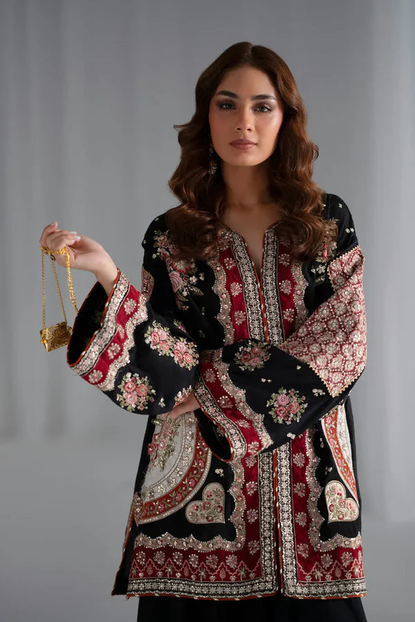 EMBROIDERED SUIT