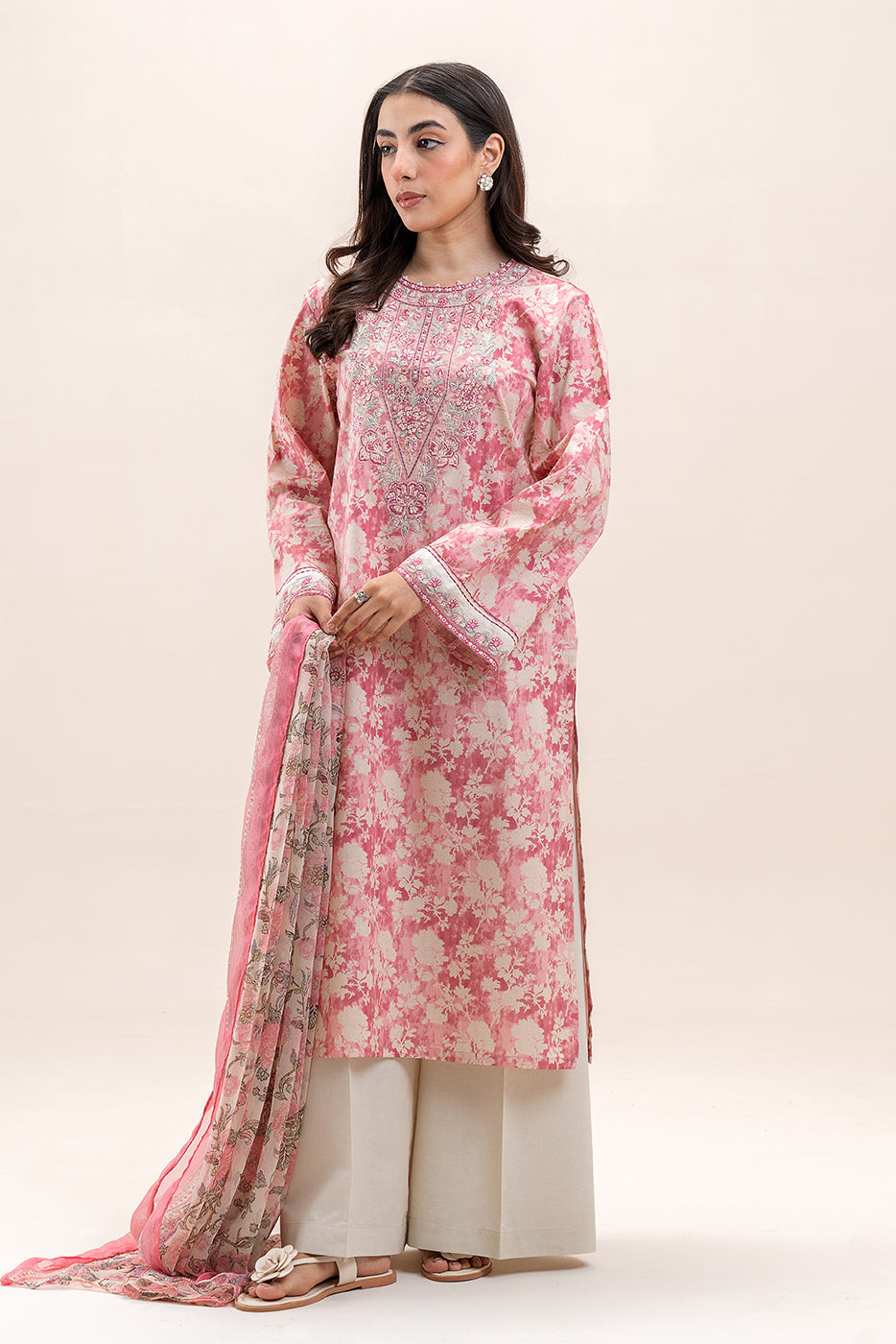 2 PIECE EMBROIDERED LAWN SUIT