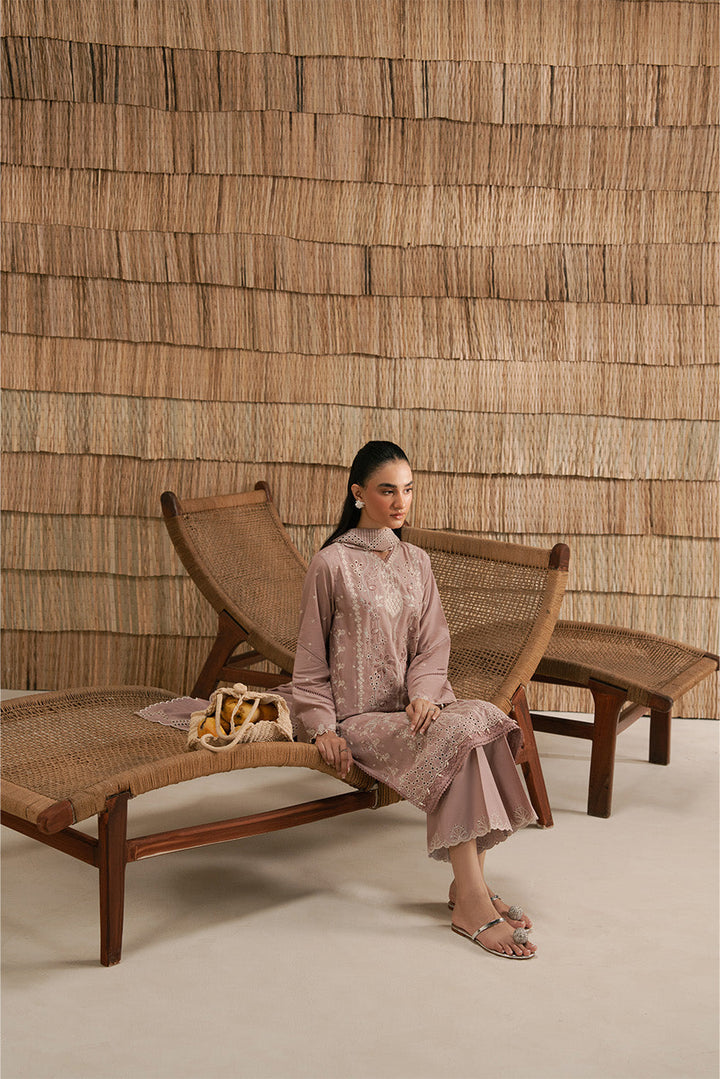 3 PIECE EMBROIDERED LAWN SUIT
