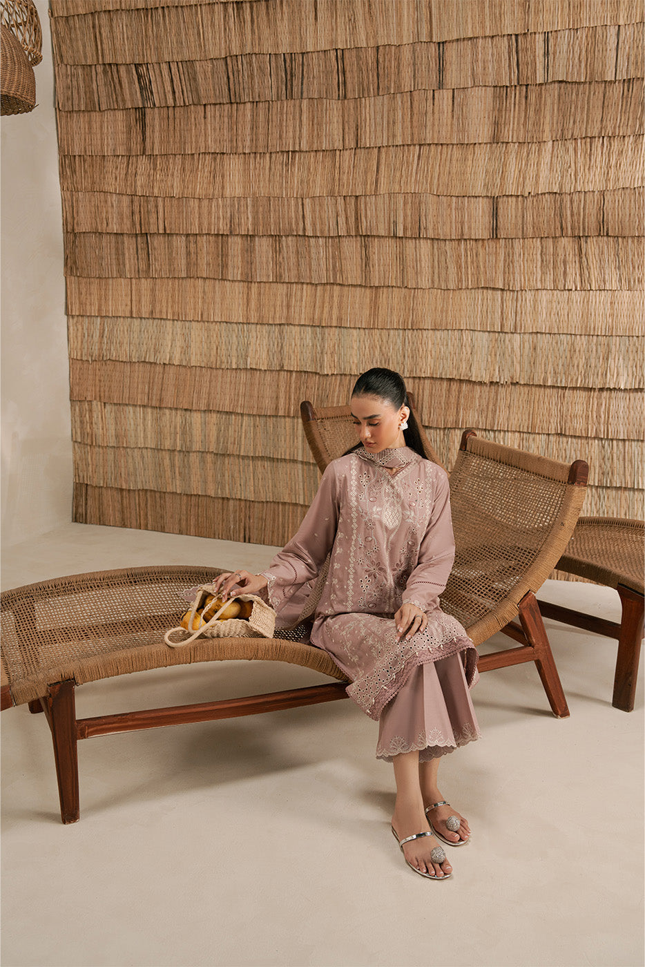 3 PIECE EMBROIDERED LAWN SUIT