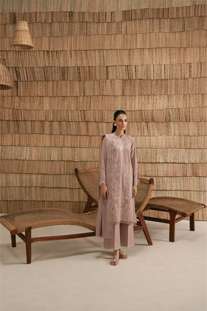 3 PIECE EMBROIDERED LAWN SUIT