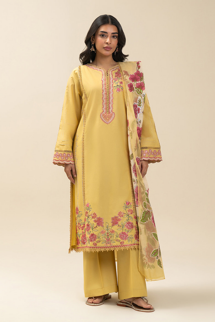 3 PIECE EMBROIDERED LAWN SUIT