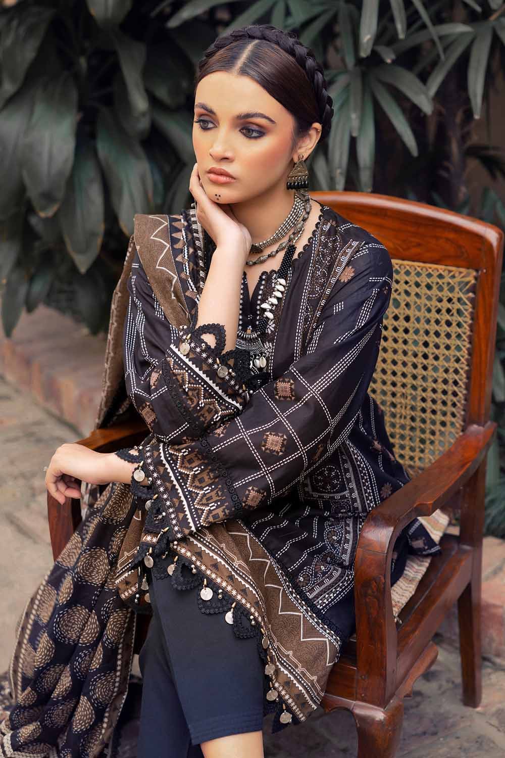 Gul Ahmed 3 Piece Unstitched Printed Lawn Suit CL-42214