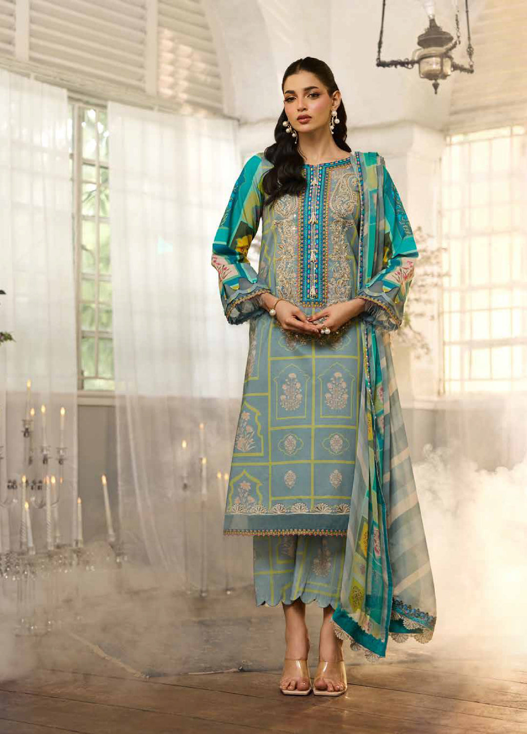Embroidered Lawn 3 Piece Suit