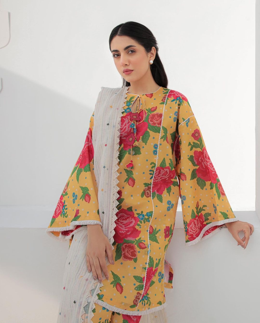 JAZMIN EMBROIDERED  LUXURY LAWN-FIORI