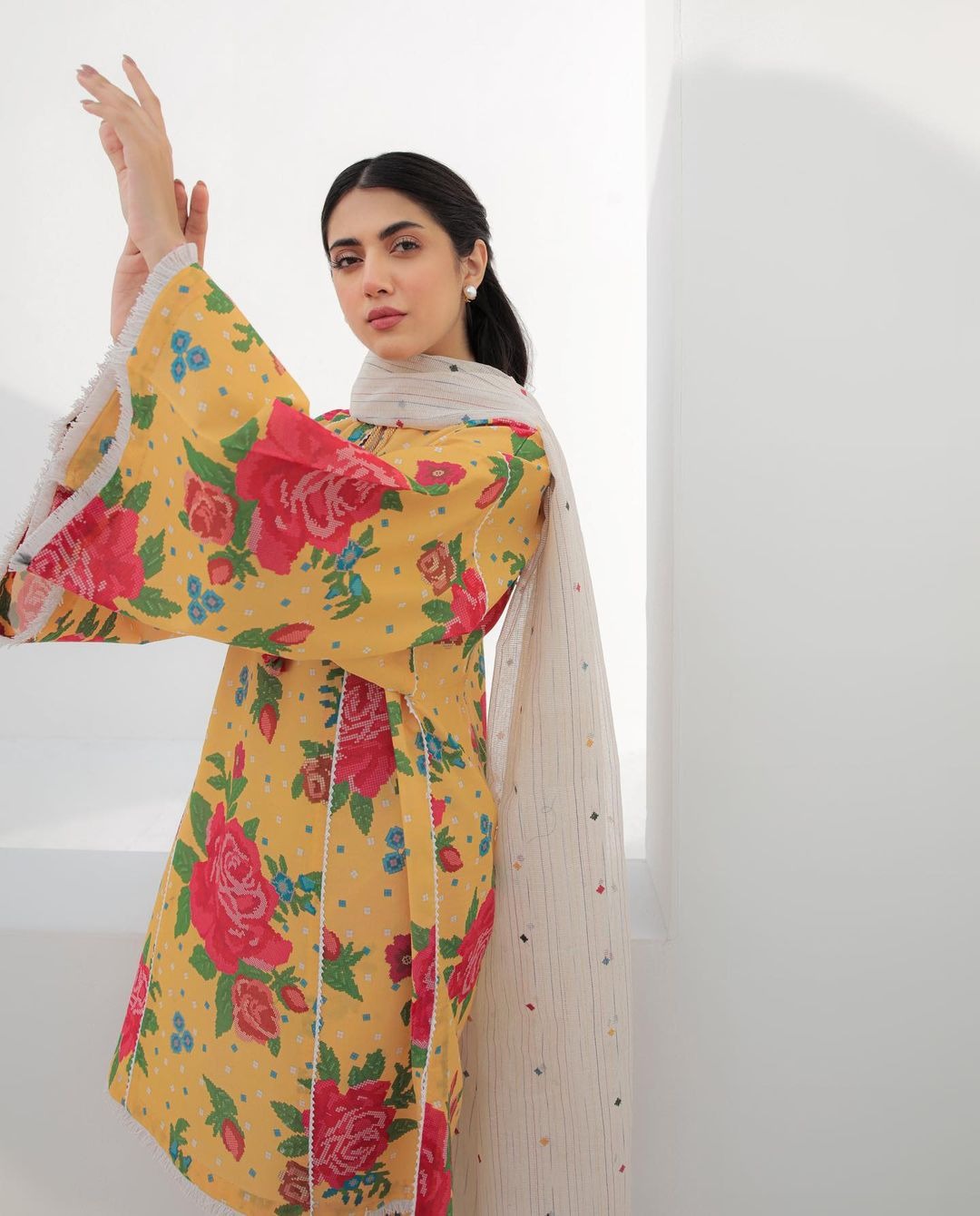 JAZMIN EMBROIDERED  LUXURY LAWN-FIORI