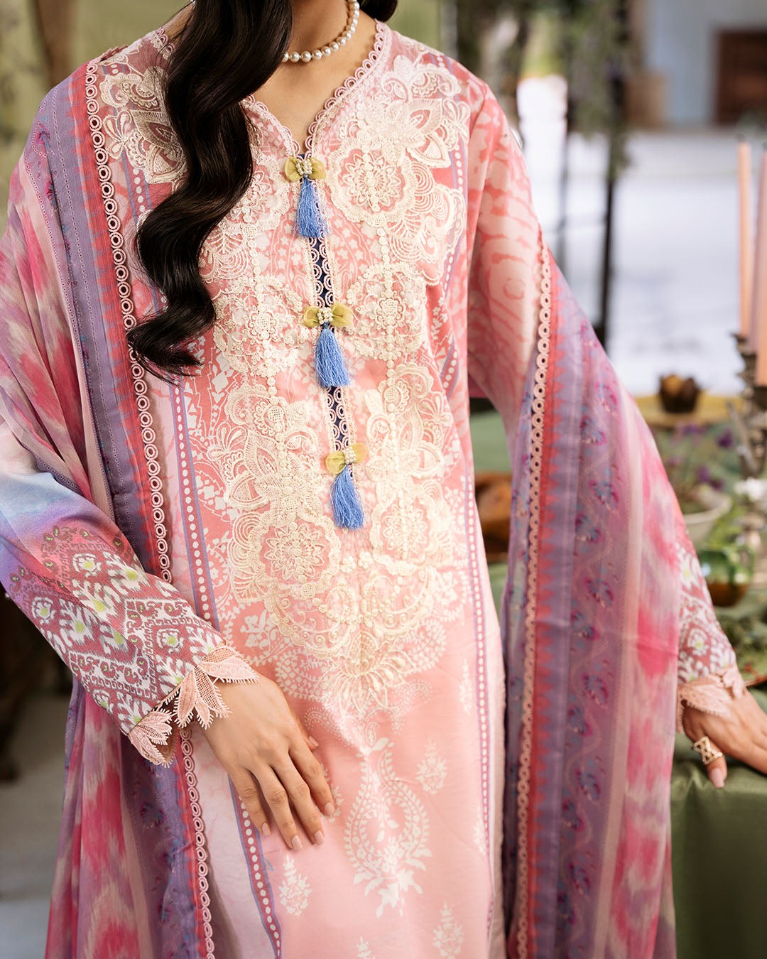 ROHEENAZ FLORA PRINTED LAWN | Amara