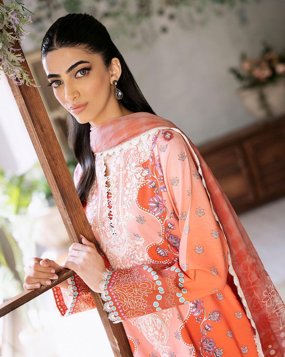 ROHEENAZ FLORA PRINTED LAWN | Serenade