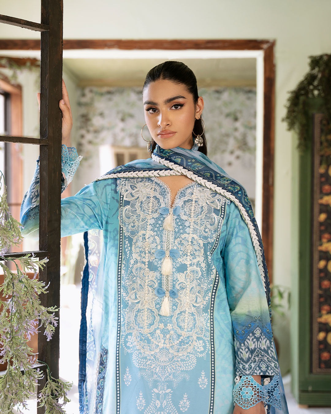 ROHEENAZ FLORA PRINTED LAWN | Azure