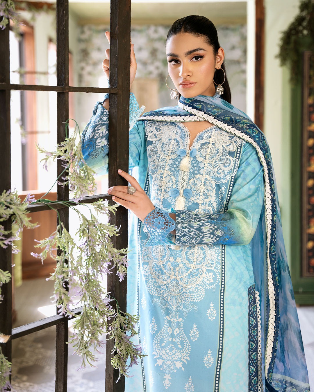 ROHEENAZ FLORA PRINTED LAWN | Azure