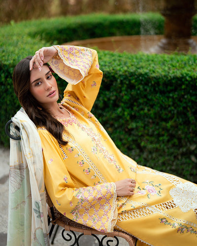 Summer Reverie Luxury Lawn
