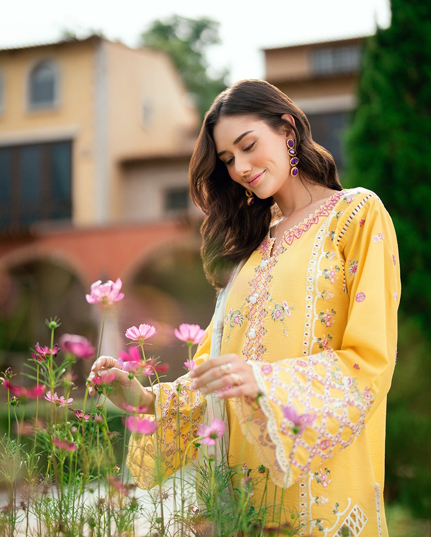 Summer Reverie Luxury Lawn