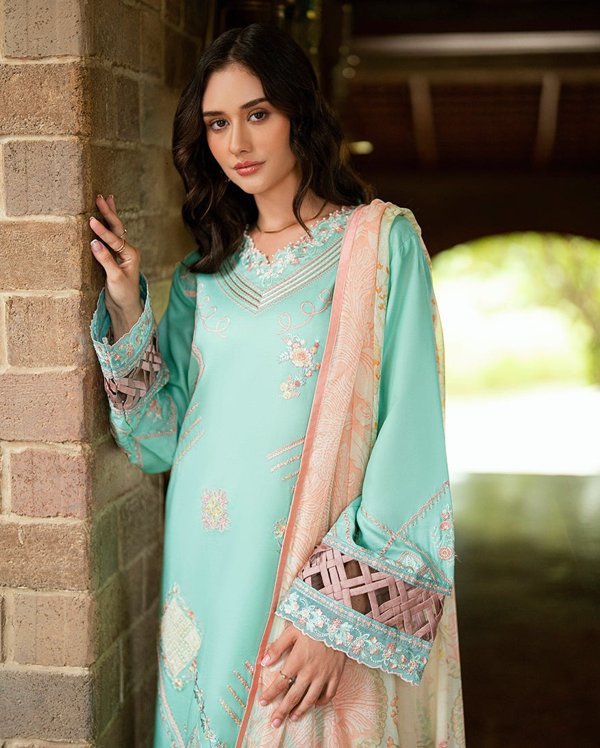 Summer Reverie Luxury Lawn