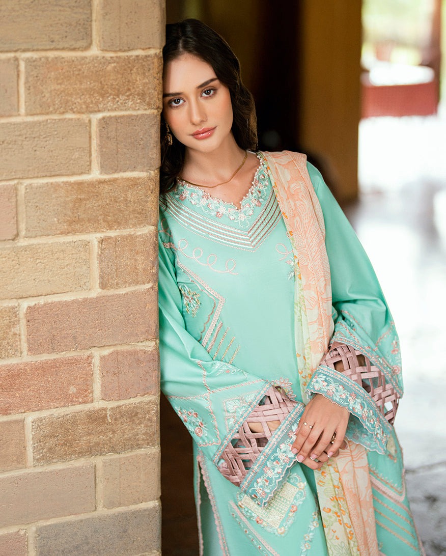 Summer Reverie Luxury Lawn