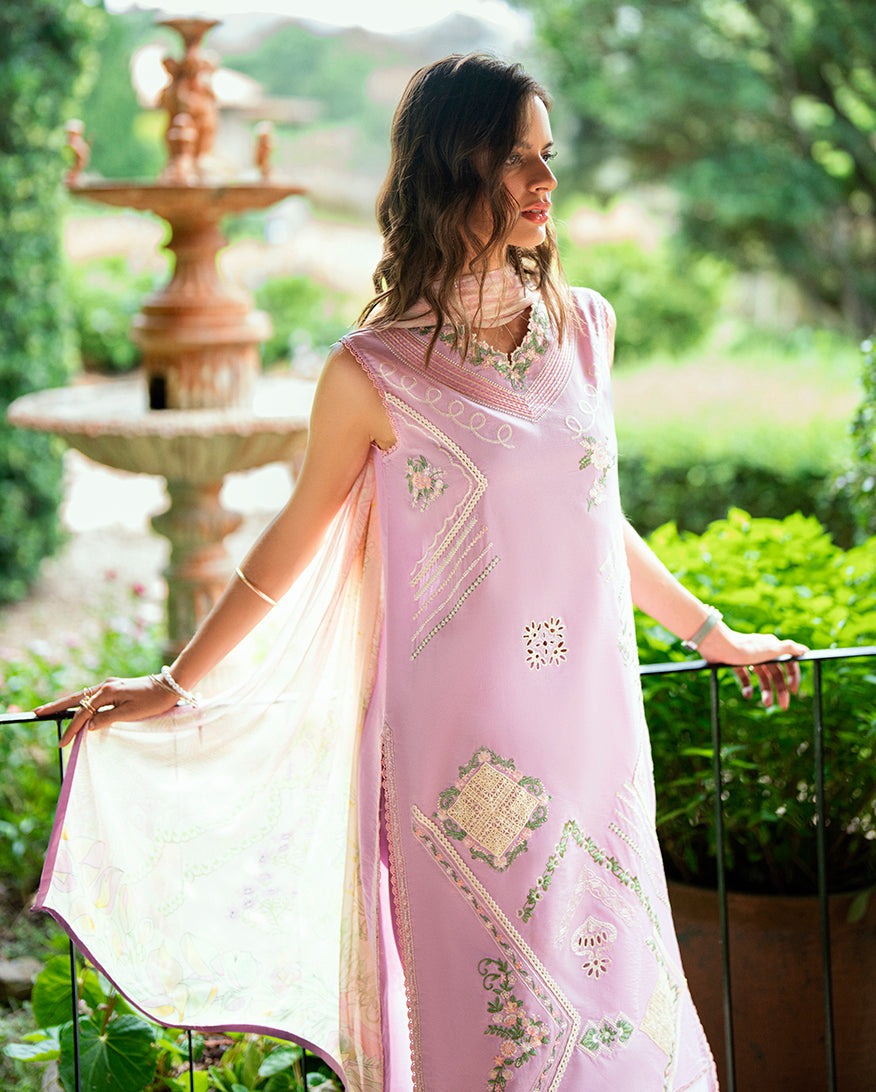 Summer Reverie Luxury Lawn