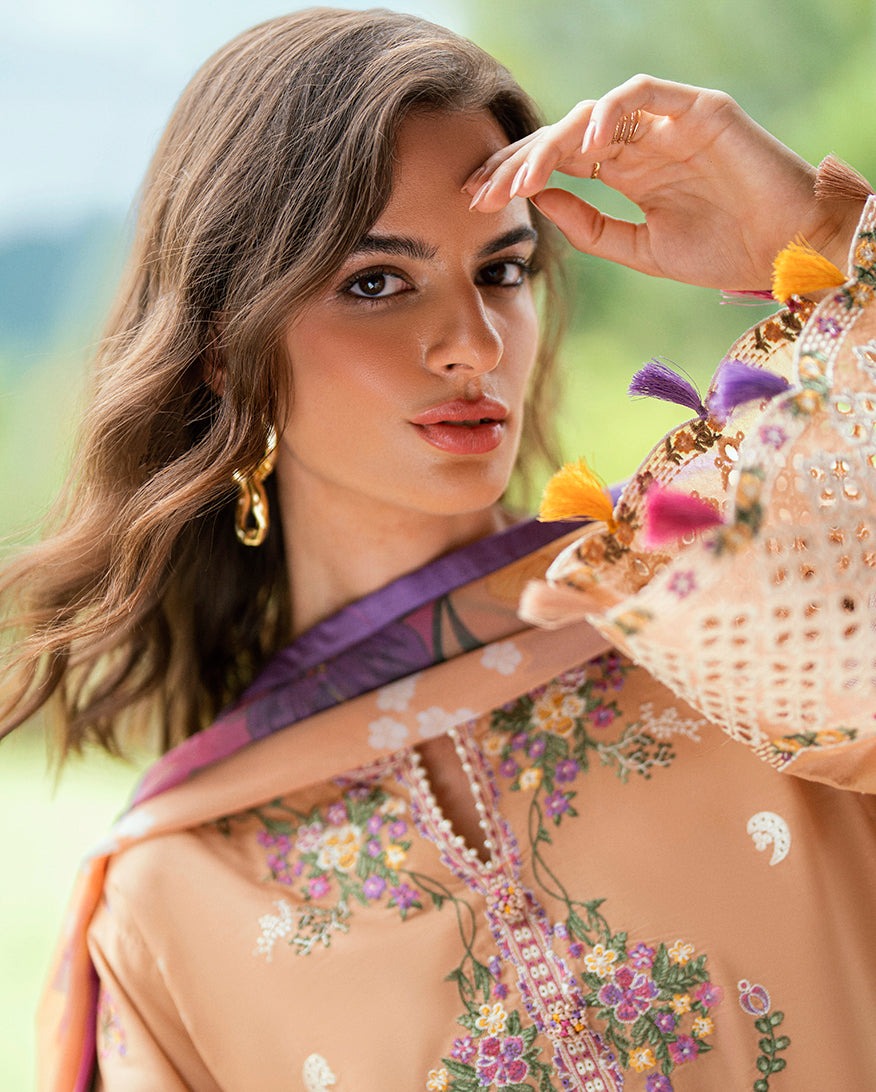 Summer Reverie Luxury Lawn