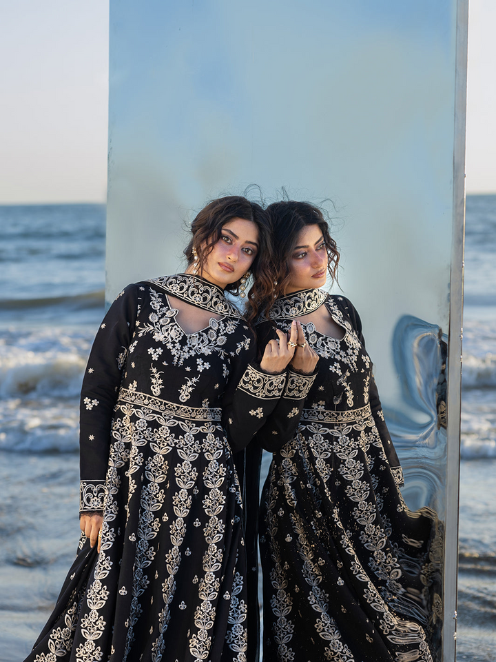 Sirene Luxury Lawn &