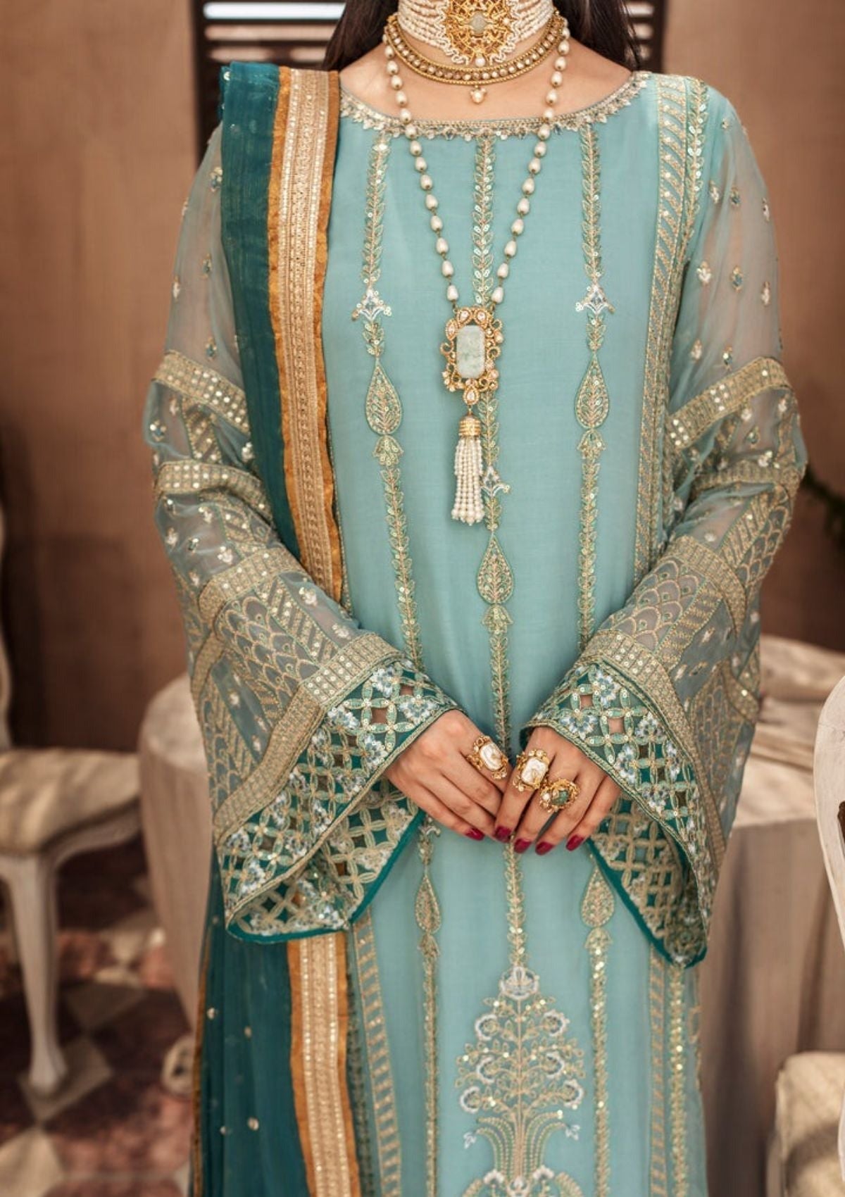 Mashq-Zainab Formal Collection