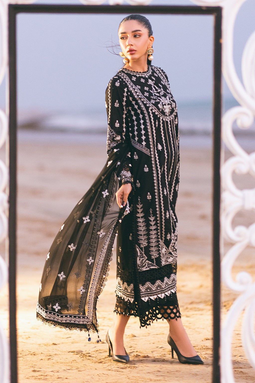 ZARPOSH SAGAR KINARAY LUXURY LAWN-SAWIKA