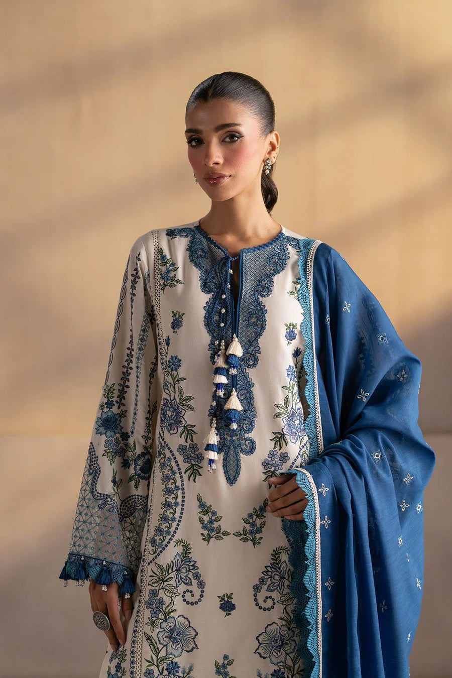 EMBROIDERED SUIT